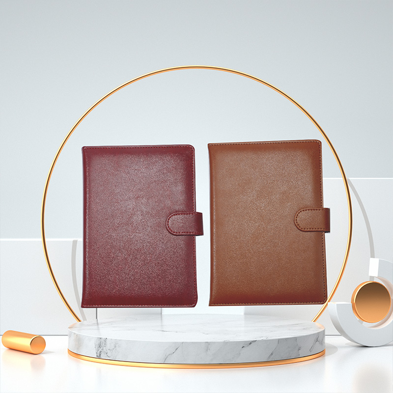 Tear-resistant Retro A5 Magnetic Buckle Notebook
